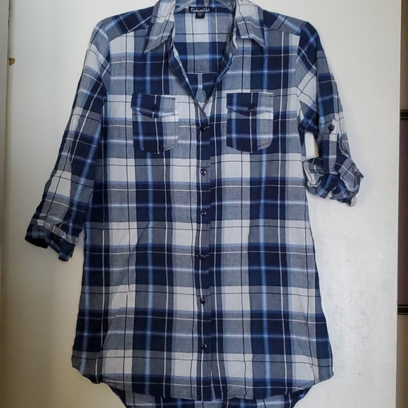 Blue plaid button up shirt - Picture 2 of 8